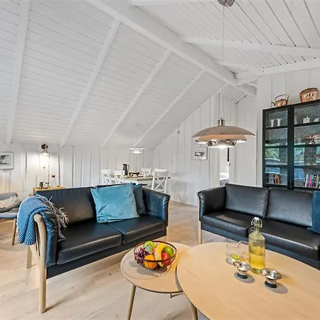 Ferienhaus Giselle - 10km From The Sea By Interhome *
