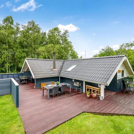 Ferienhaus Giselle - 10km From The Sea By Interhome