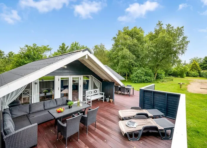 Giselle - 10km From The Sea By Interhome