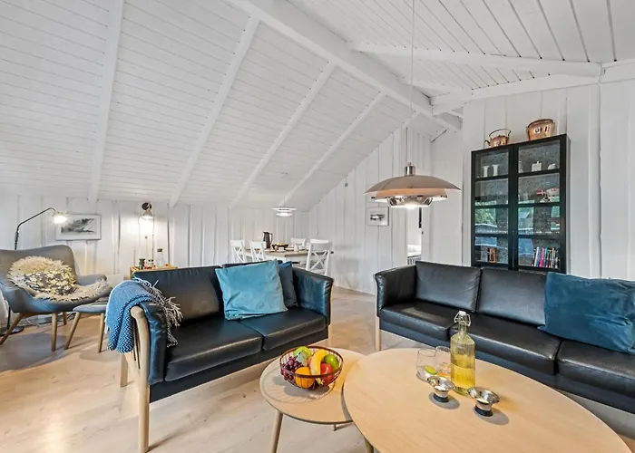 Vakantiehuis Giselle - 10km From The Sea By Interhome