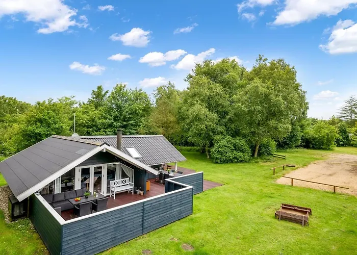 Vakantiehuis Giselle - 10km From The Sea By Interhome *